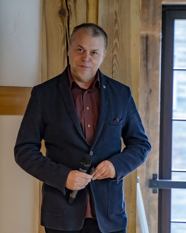 dr inż. arch. Aleksander Filip Furmanek podczas wystąpienia